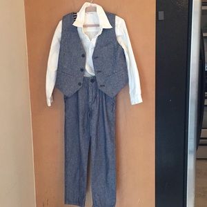 HM pants & vest suit with suspenders.